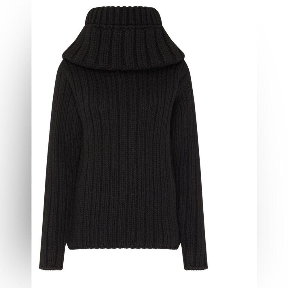 Alexander McQueen Exaggerated Collar Black Wool Sweater XS